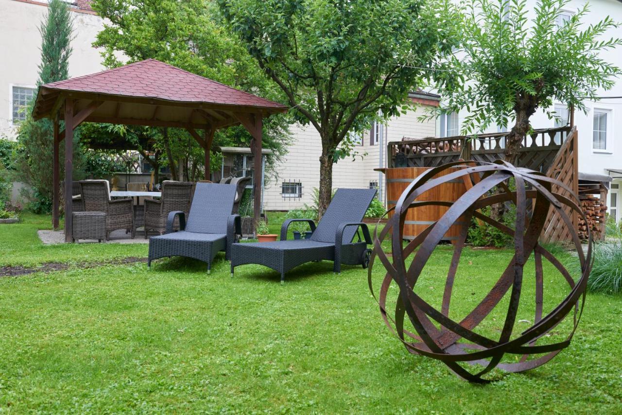 Gasthof Hametner Mit Innviertlerhof Mit Direktem Zugang Zur Therme Mediterrana Durch Unseren Garten! Bad Hall Exterior foto